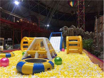 百萬(wàn)海洋球-0001